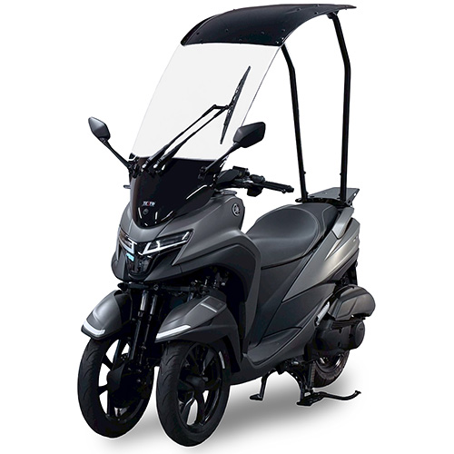 ルーフキットを装着したトリシティ125の車体画像