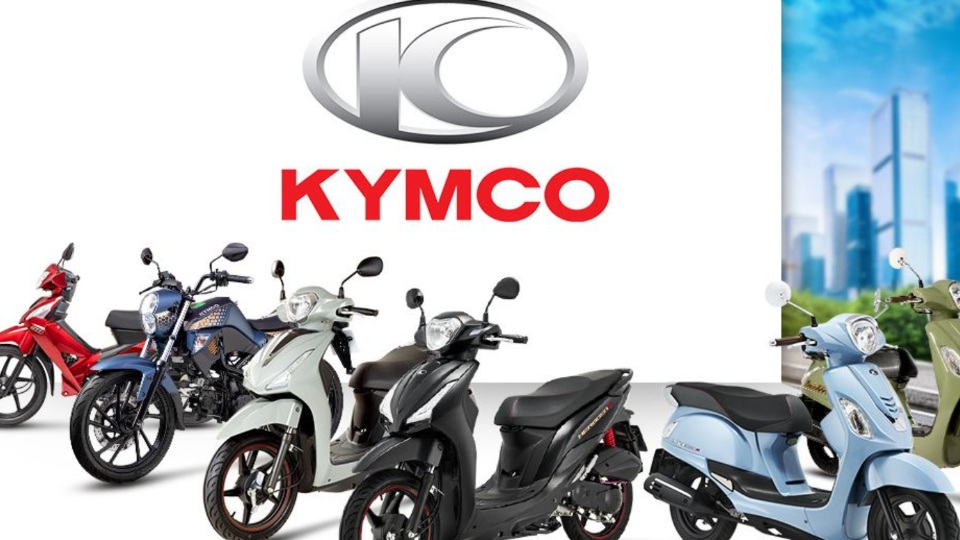 KYMCOの複数のスクーターを並べたラインナップ画像