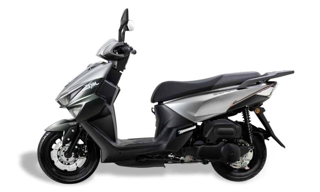 SYM ECHS 125を横から見た車体画像